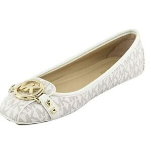 NWT Michael Kors Women's Fulton Studded Logo Moccasin Natural,Vanilla -Size 9.5